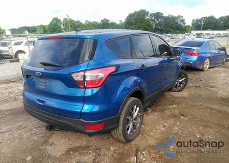 2017 Ford Escape S z USA, uszkodzony, nr VIN 1FMCU0F75HUE00805